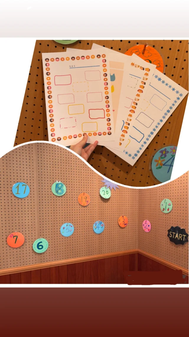 すごろくゲーム大会

半年以上ぶりに「すごろくゲーム大会」を😆

生徒さんから「なんでゲームやらなくなっちゃったの？」と聞かれることが多くなり…久しぶりにまた始めました！

好きな柄のカードを選び、ゲーム内容はみんなそれぞれ違います。

その子の伸ばしてほしい部分を問題にし、強化をしていきます。

みんなゲームがやりたくてレッスンを頑張る頑張る😂

ルーレットを回して、1つしか進めないと「もう１回 回してもいい？」「先生、今見てなかったよね」「まだ回してないよ！」とバレバレの事を言う生徒も😂

真剣さが本当に楽しくて笑わせてくれます☺️
 
#ピアノ教室
#リトミック教室
#目黒区
#渋谷区
#港区
#世田谷区
#中目黒
#南平台
#代官山
#青葉台
#元幼稚園教諭
#幼児
#習い事
#小学生
#音楽って楽しい